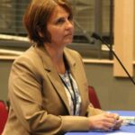 Fall River elige superintendente escolar;  El miembro de la junta dimitió en señal de protesta.