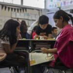California restablece la educación bilingüe. 3 razones por las que tantas escuelas lo ofrecen