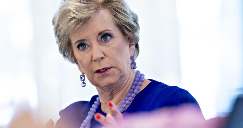 La demanda por acoso sexual de la WWE que nombraba a la secretaria de educación de Trump, Linda McMahon, ha sido retirada