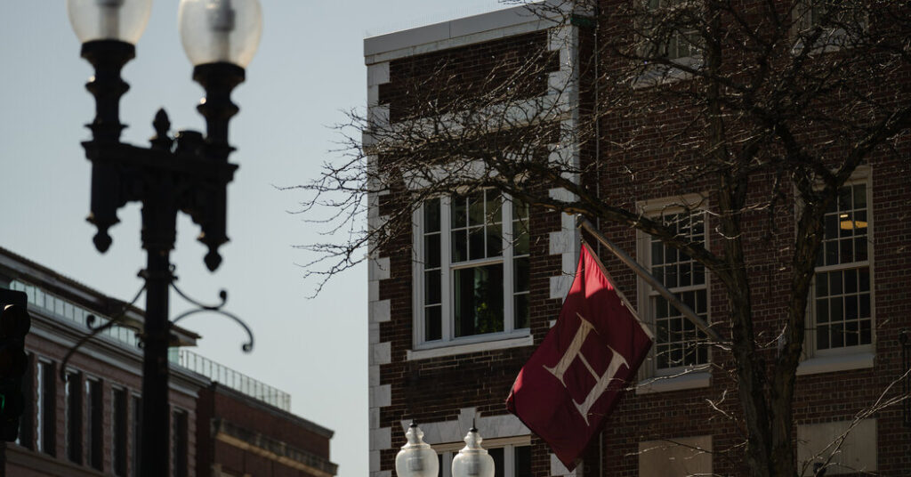 La administración Trump revisará miles de millones en Fund para Harvard