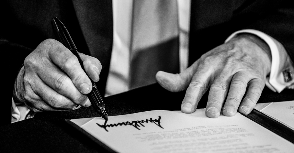 Visibilidad | Para Dios, abogados de amigos, intentan pararse