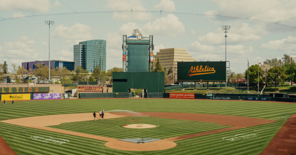 Oakland está en Sacramento como de un