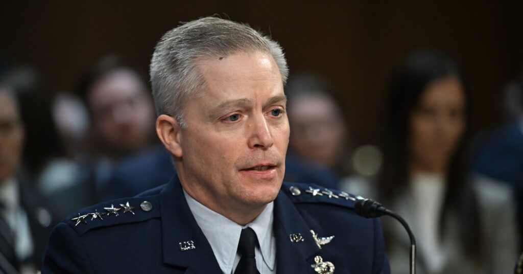 El general Timothy Haugh está fuera como jefe de NSA y comando cibernético