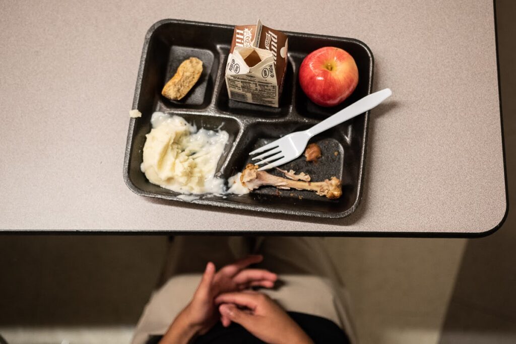 Viendo la educación: lo que informamos sobre la comida de la comida escolar