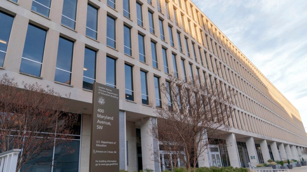 Top American Court permite que Trump se mude al departamento de capacitación | Noticias de Donald Trump