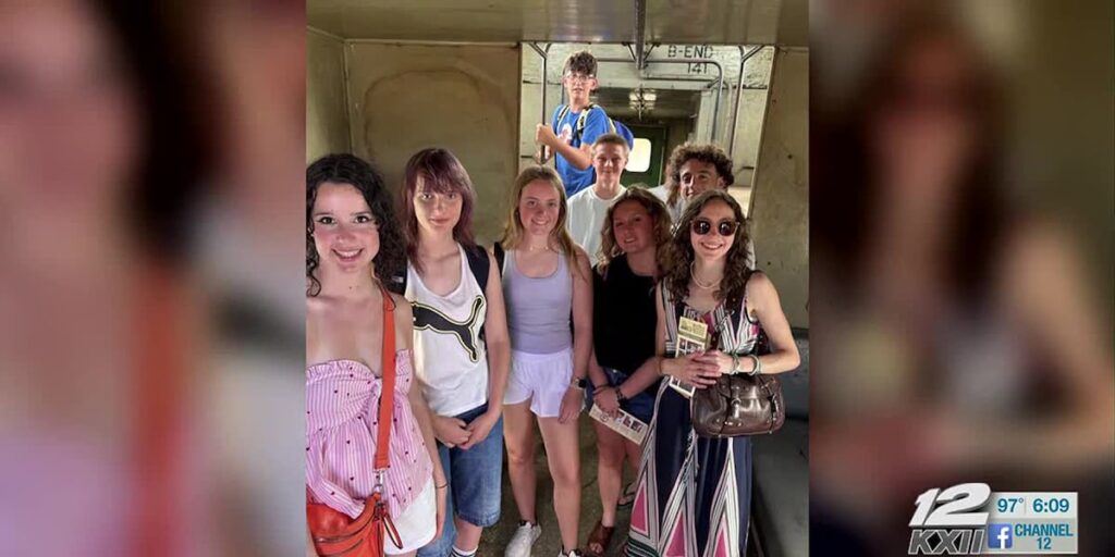 Los estudiantes franceses visitan Denison como parte de las ciudades de las hermanas anuales