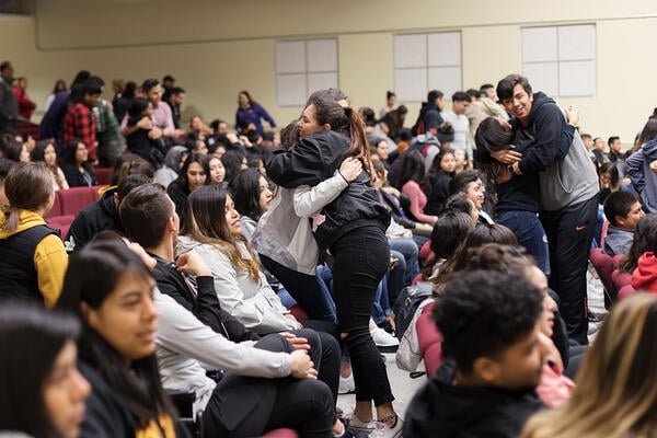 La financiación reduce los planes de Trump para la capacitación de inmigración