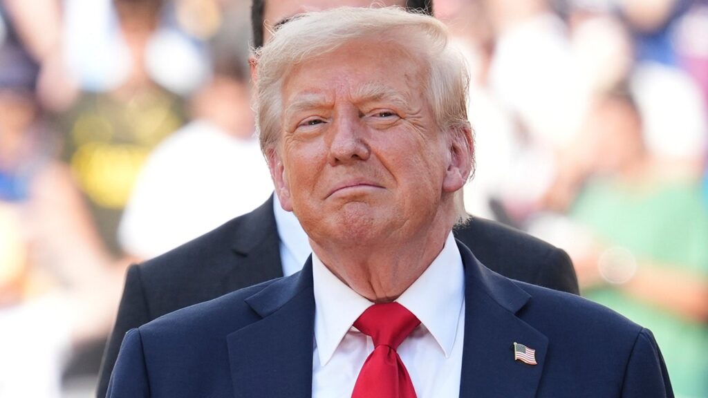 Ley de reforma crediticia dañada en el hogar de Trump