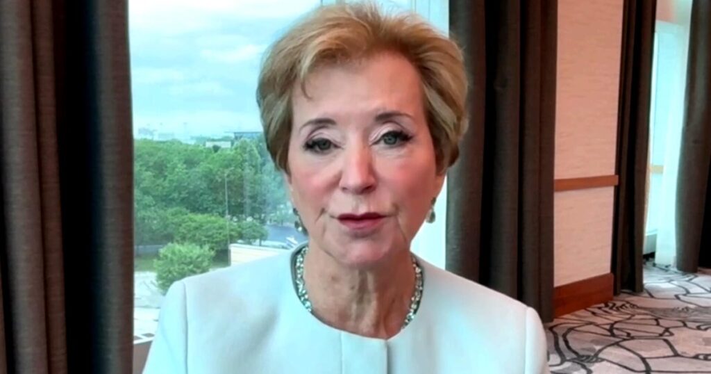 Linda McMahon dice que la sección de entrenamiento de descongelación «llevará algún tiempo»