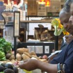 FLLT Farsers Market tiene el objetivo de ayudar con el programa de drogas | Compañía