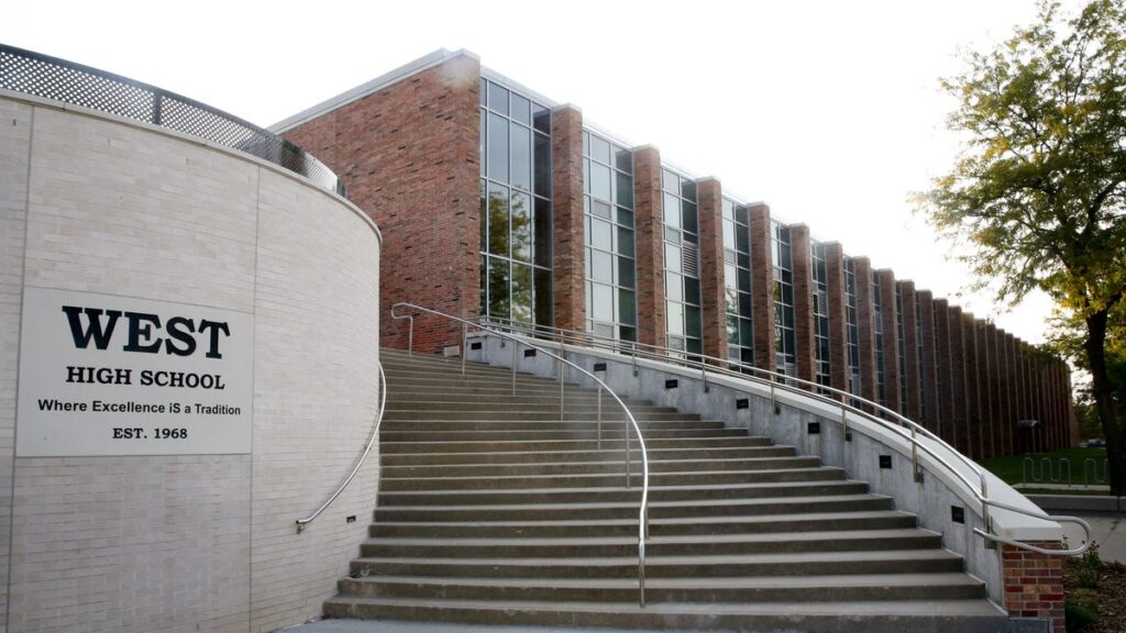En Iowa High School Iowa City High Schools in Dye News Rank » Best ‘