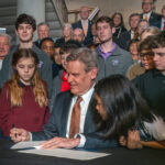 Tennessee paga un fondo de financiación más promedio para estudiantes de clase pública