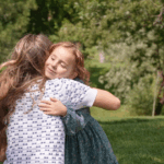 Billings of Women comienza a devolver a los hermanos mayores de los hermanos mayores