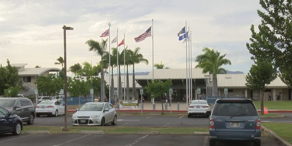 La aportación general deseaba el futuro de Ford Island