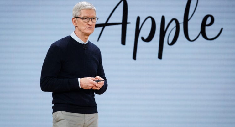 El director ejecutivo de Apple ( AAPL ), Tim Cook, podría dimitir el próximo año, según los informes