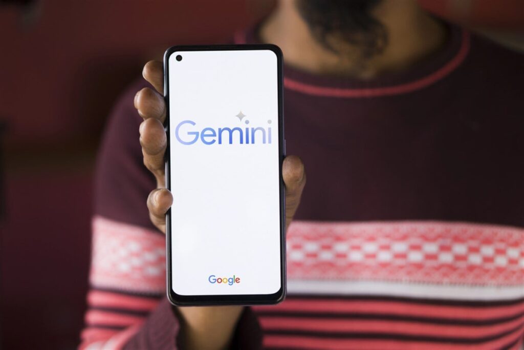 Las acciones de GOOGL obtienen soporte en Gemini 3 AI Momentum y Berkshire