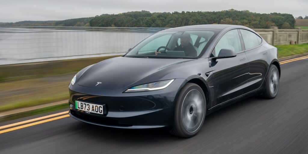Un nuevo Tesla Model 3 Standard es barato, pero un ejemplo usado tiene un valor aún mejor