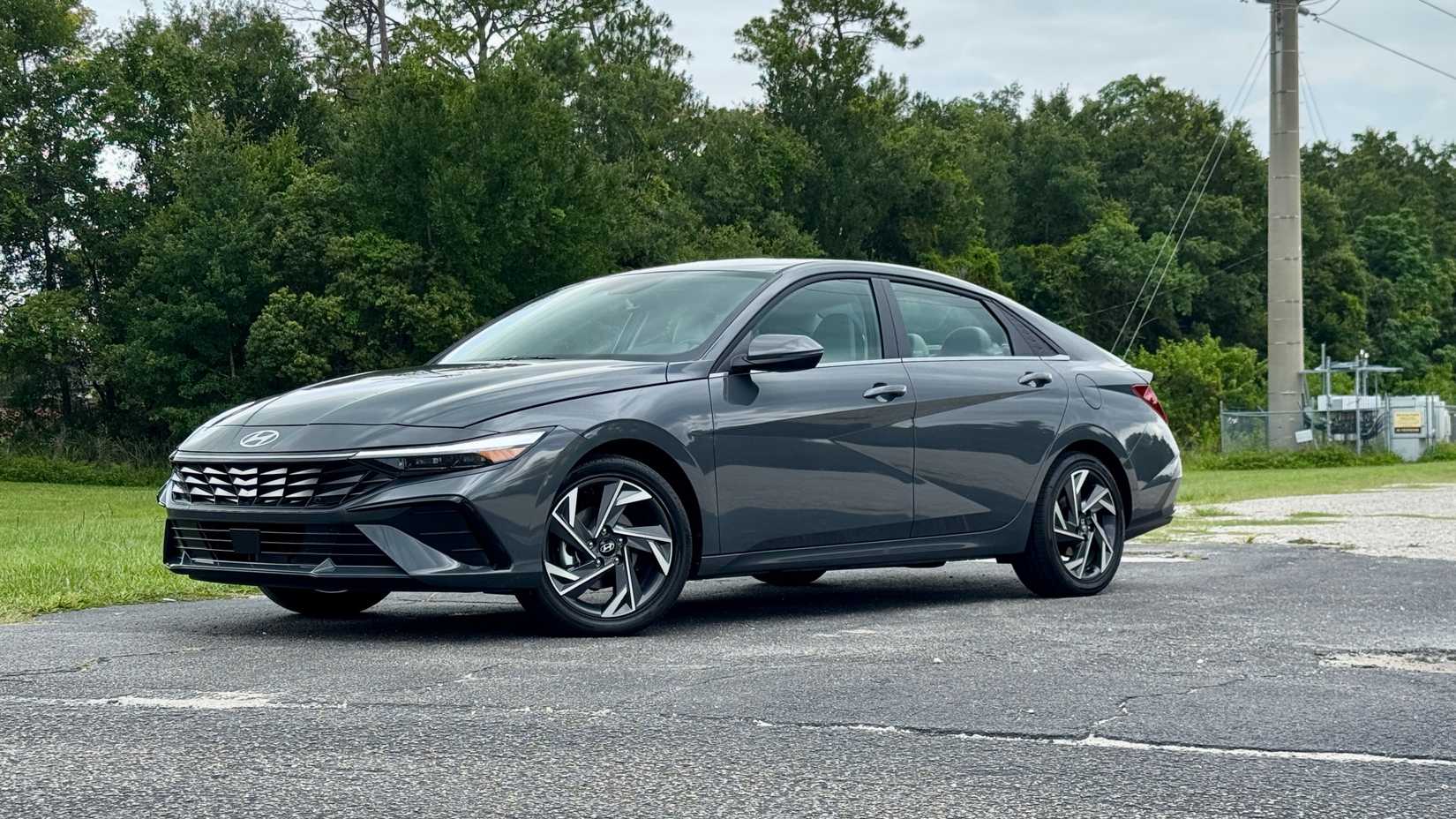 2025 Hyundai Elantra Híbrido
