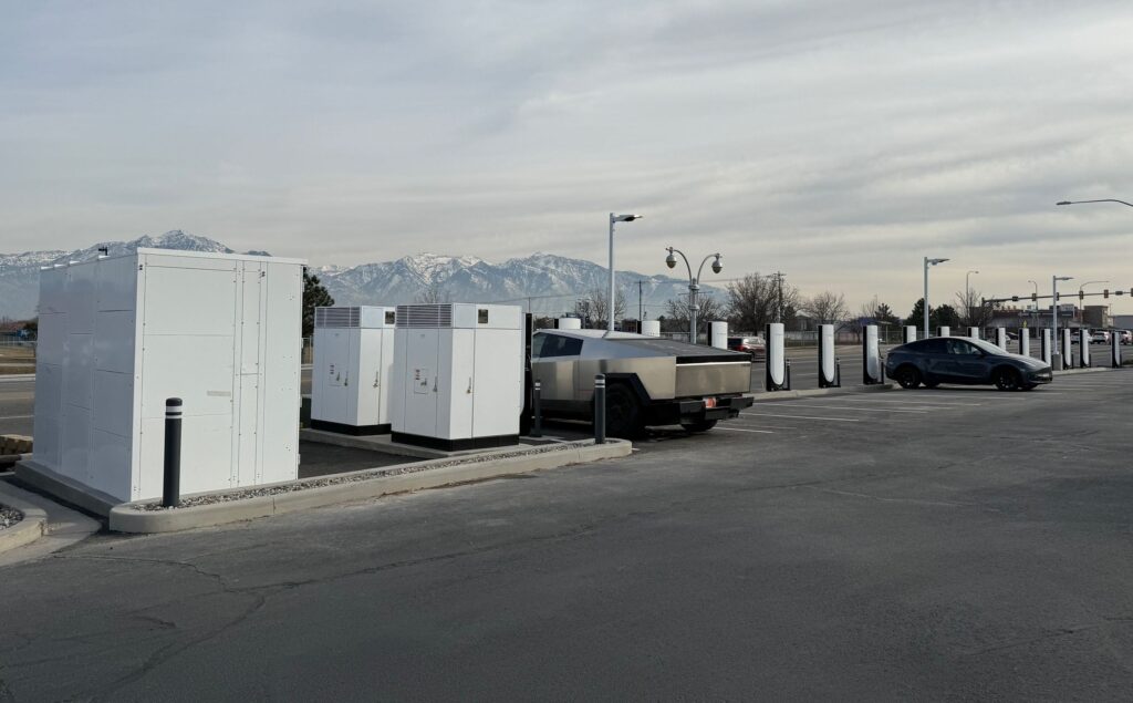 Tesla lanza la segunda estación de sobrealimentador V4 «real» con 500 kW de potencia