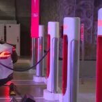 Líderes de Bonita Springs discutirán los supercargadores Tesla en el centro de la ciudad